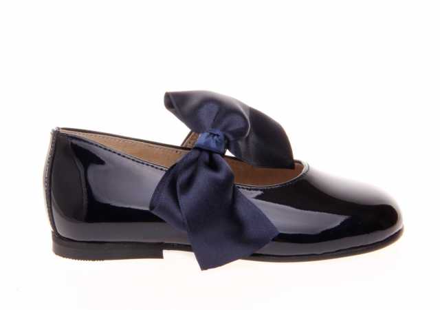MERCEDITAS EN CHAROL CON VELCRO Y LAZO