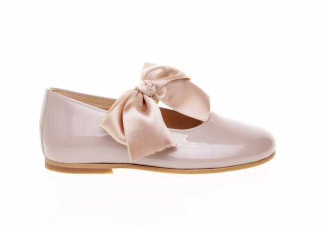 MERCEDITAS EN CHAROL CON VELCRO Y LAZO