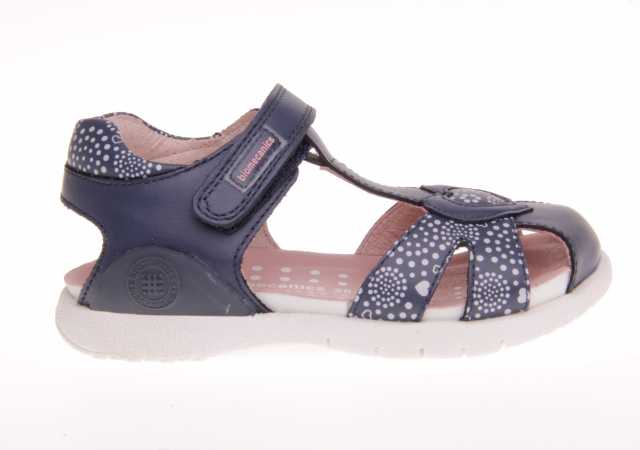 SANDALIA NIÑA BIOMECANICS CON VELCRO Y PUNTERA CERRADA