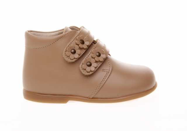 BOTA NIÑA CLÁSICA PRIMEROS PASOS EN PIEL Y VELCRO