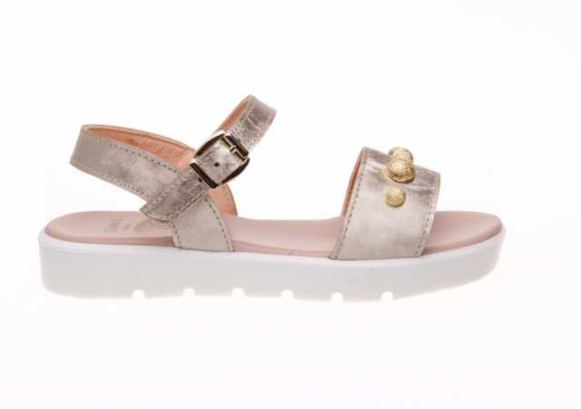 SANDALIAS NIÑA CLARYS EN CHAROL CON HEBILLA