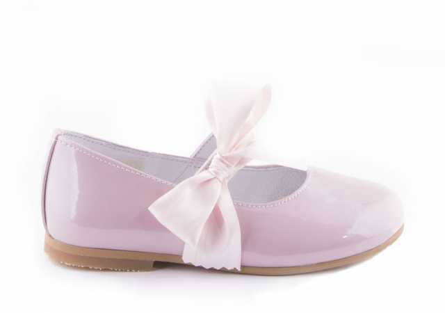 MERCEDITAS EN CHAROL CON VELCRO Y LAZO