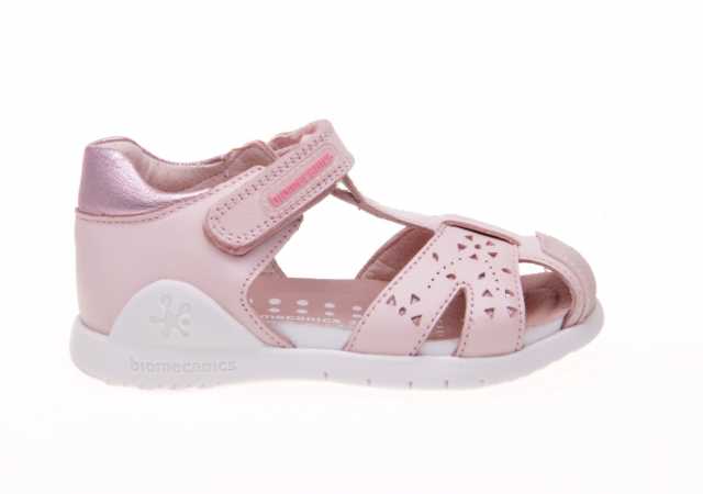 SANDALIA NIÑA BIOMECANICS CON VELCRO Y PUNTERA CERRADA