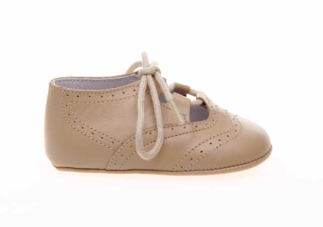 Zapatillas Bebe Unisex Stars Beige 0-6 Meses - Parafarmacia Iglesias