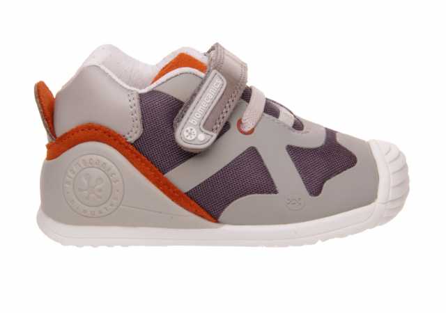 DEPORTIVO BIOMECANICS NIÑO CON VELCRO Y PUNTERA REFORZADA