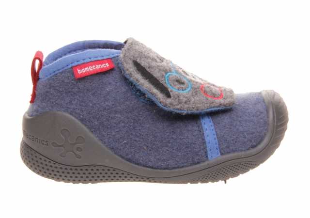 ZAPATILLA DE CASA NOÑO BIOMECANICS CON VELCRO Y PUNTERA REFORZADA