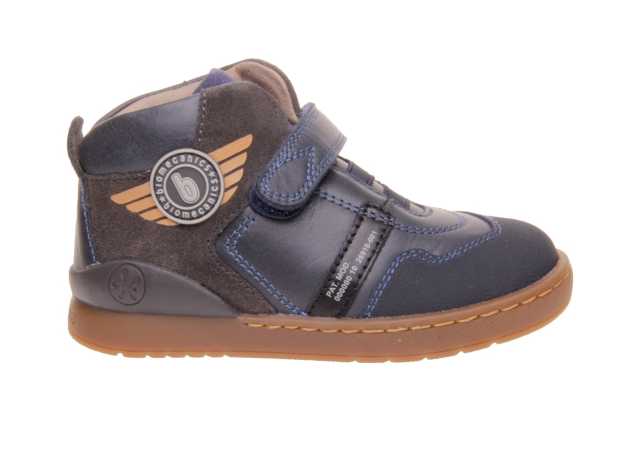 BOTA NIÑO BIOMECANICS CON VELCRO Y PUNTERA REFORZADA
