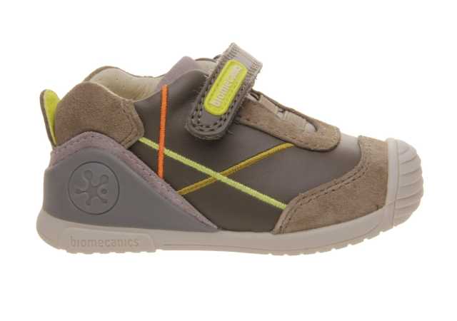 BOTA NIÑO BIOMECANICS PRIMEROS PASOS CON VELCRO Y PUNTERA REFORZADA