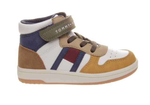 BOTA NIÑO TOMMY HILFIGER CON CORDON