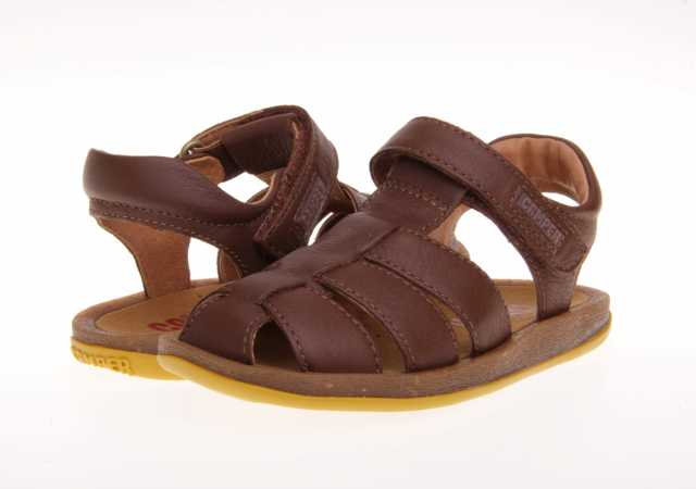 SANDALIA DE NIÑO CAMPER CON PUNTERA CERRADA Y VELCRO