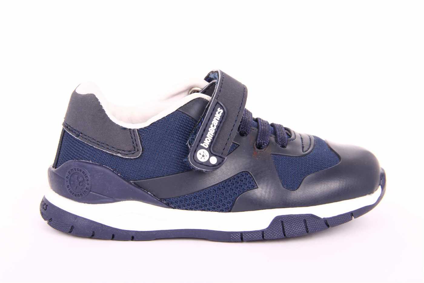 DEPORTIVO NIÑO BIOMECANICS CON VELCRO Y PUNTERA REFORZADA DEPORTIVO NIÑO BIOMECANICS CON VELCRO Y PUNTERA REFORZADA