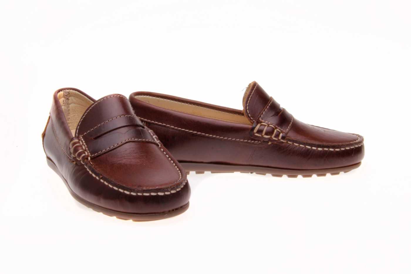 zapato KIDS para JOVEN NIÑO estilo MOCASIN color MARRON PIEL