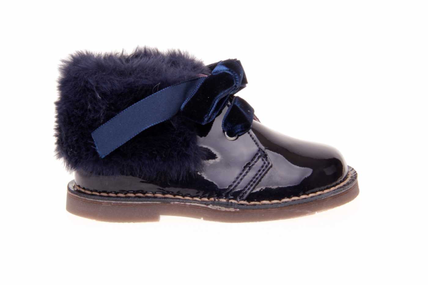 Comprar zapato FANTASIA KIDS para JOVEN NIÑA estilo BOTAS color AZUL MARINO  CHAROL