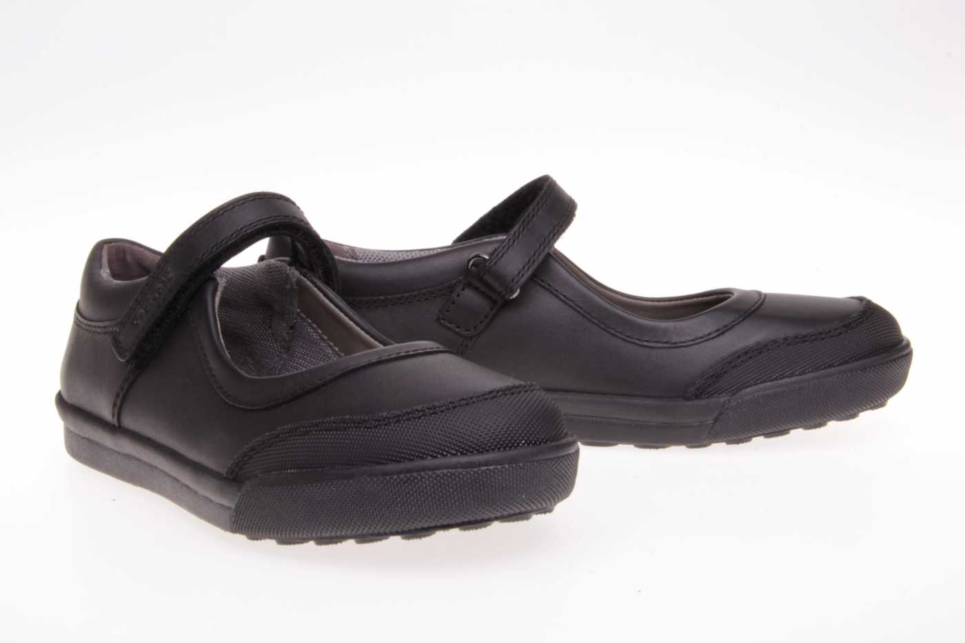 Comprar zapato para JOVEN NIÑA estilo color NEGRO PIEL