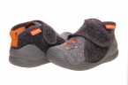 ZAPATILLA DE CASA NIÑO BIOMECANICS CON VELCRO Y PUNTERA REFORZADA