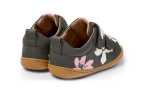 Botitas Camper bebé flores | Dulzura y movimiento natural