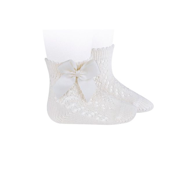 Calcetines Beige con Lazo | Delicadeza y comodidad
