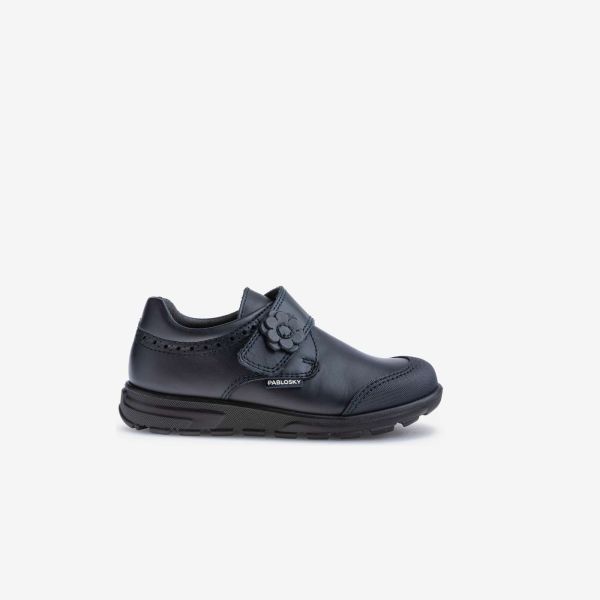 Blucher colegial niña piel azul marino con velcro y flor de Pablosky