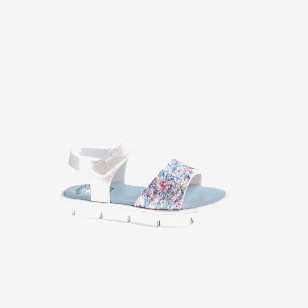 Sandalia niña multicolot glitter de Pablosky ideal para disfrutar en las fiestas